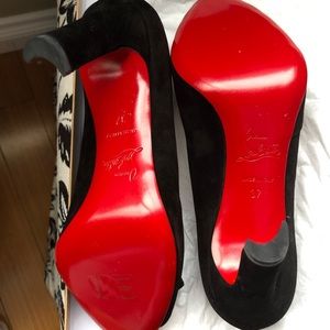 New with original Box Christian louboutin Shoe